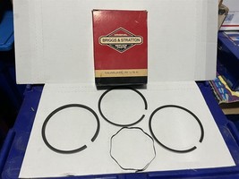 Briggs &amp; Stratton New Old Stock Part # 390484 Ring Set - PSN STD 8840 - $23.75