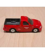 &#39;99 Ford F-150 SVT Lightning Hot Wheels 2020 Fast &amp; Furious 1/5 Red 1:64... - $267.98 MXN