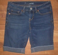 Aeropostale Distressed Cuffed Bermuda Blue Denim Jean Shorts Size 0, 8&quot; - £7.21 GBP