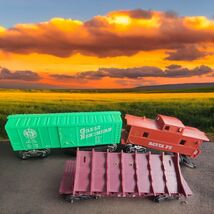 Marx O Scale Lot Santa Fe Caboose, 34178 Great Northern Box Cars Guage Erie - $29.45