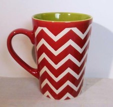 Large Mug Red and White Chevron Pattern with Green Inside 5&quot; Noble Excellence - £12.66 GBP