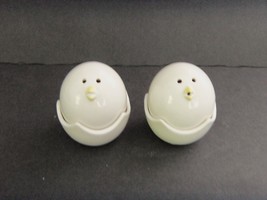 Hatching Egg Chicks Salt &amp; Pepper Shakers Vintage - Unused - £19.53 GBP