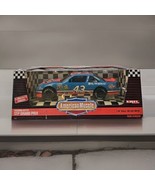 American Muscle Richard Petty STP 25th Anniversary in Scale 1:18 Unopened - €25,29 EUR