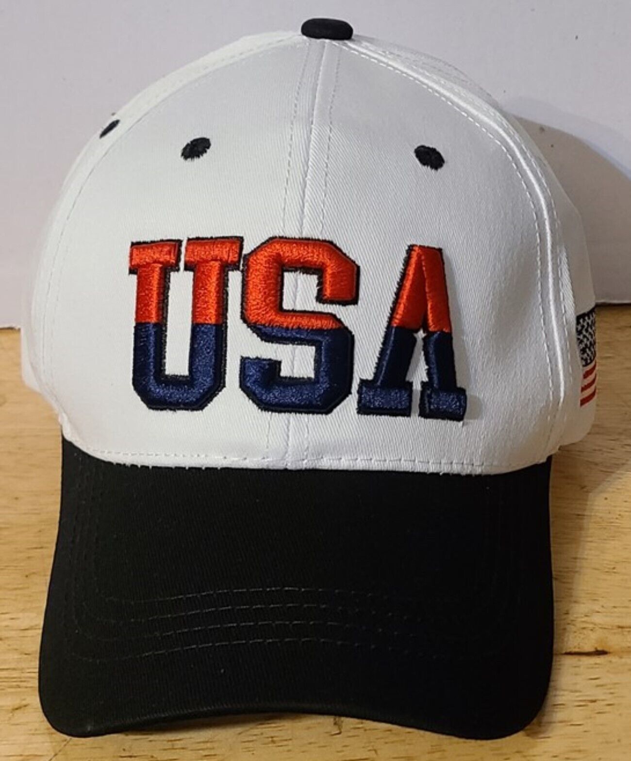 Primary image for USA AMERICAN FLAG PATRIOTIC AMERICA ADJUSTABLE BASEBALL CAP ( WHITE & BLACK )