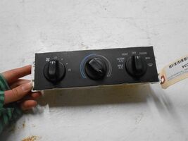2003 Ford Crown Victoria Dashboard Climate Temperature Control Module - $38.99