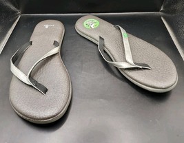New Sanuk Yoga Bliss Silver Sandals Flip Flops Yoga Mat Sz 9 Squish-fit ... - $20.00