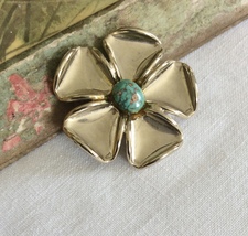 Sweet Liitle Gold Blossom with Natural Stone Cabochon  - £20.03 GBP