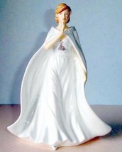 Royal Doulton Silent Night Petite Figurine Songs of Christmas Carols #HN5700 New - £79.07 GBP