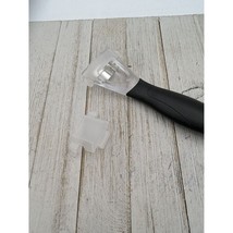 Pampered Chef Corn Kernel Cutter with Protective Cover #1114 - £7.95 GBP