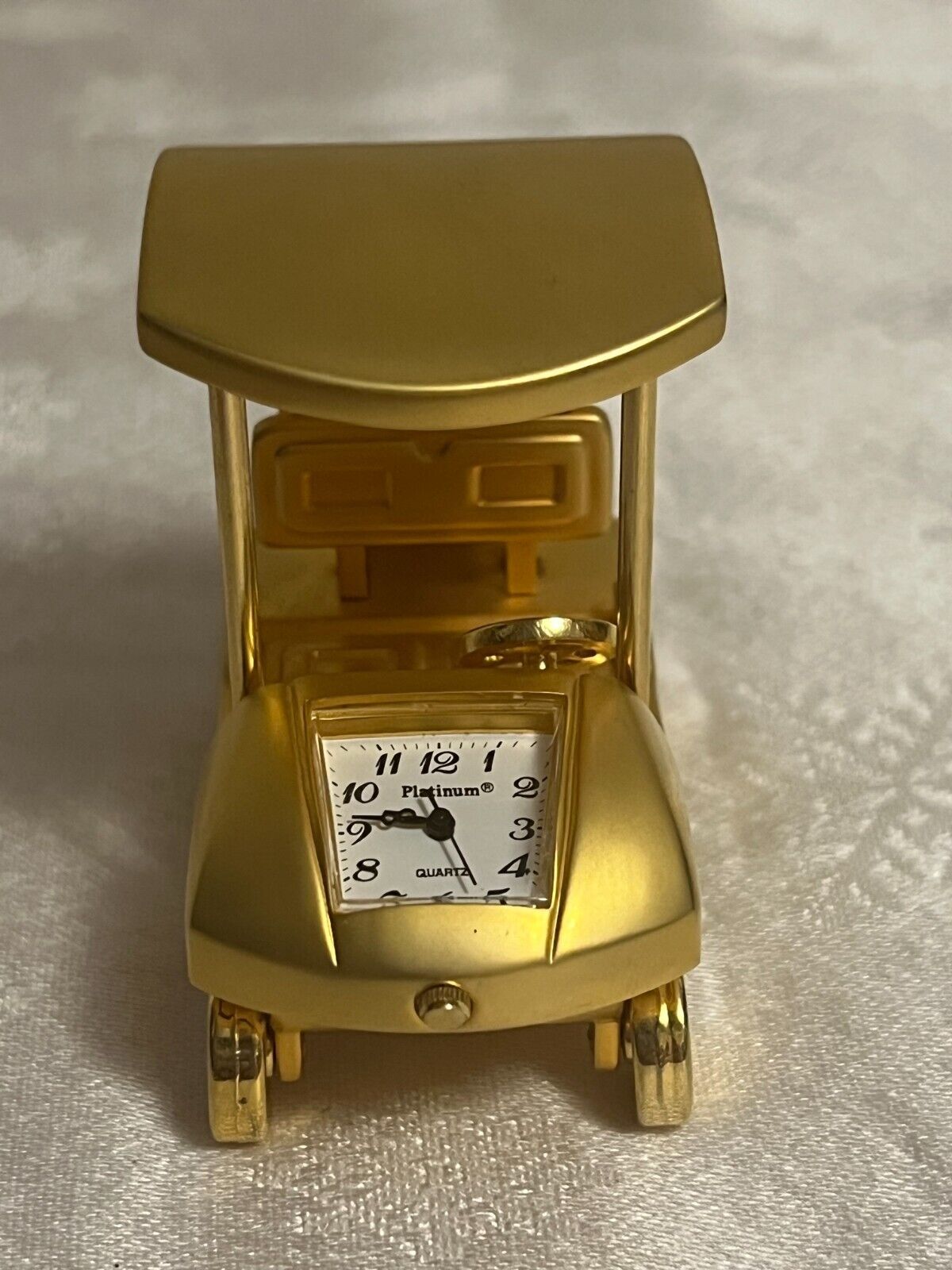 Platinum Quartz Gold Toned Miniature Golf Cart Clock - $16.34