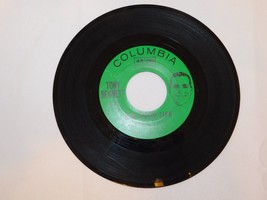 Tony Bennett 45 Record Columbia Records Spring in Manhattan / The Good Life - £8.15 GBP