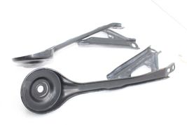 10-13 LEXUS IS250C REAR CROSSMEMBER BRACKETS PAIR Q5346 image 9