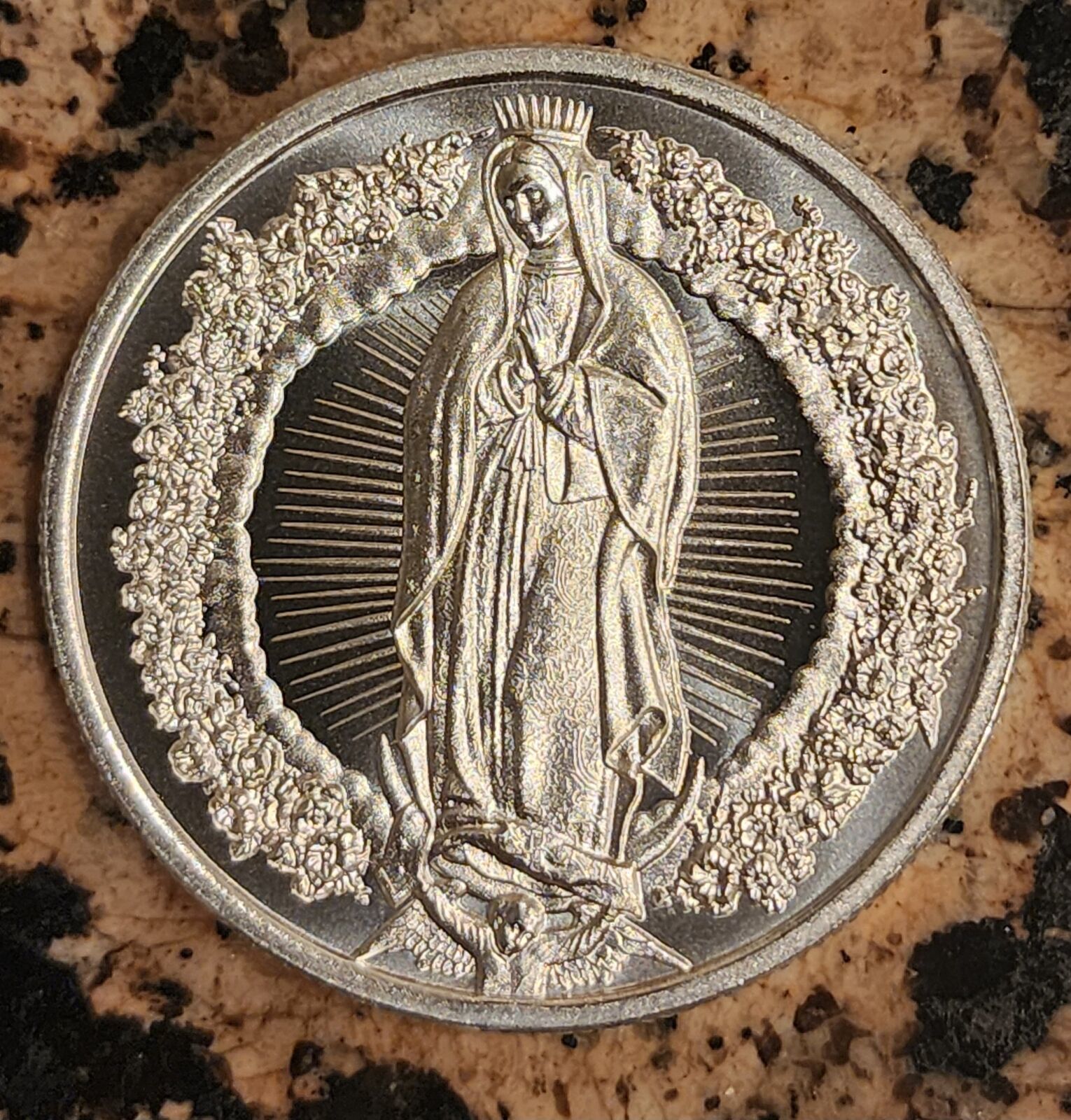 Primary image for 2023 – OUR LADY OF GUADALUPE 1 Troy Oz Silver Round .999 BU w/ Protective Cap