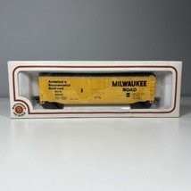 Bachmann 50 Foot Boxcar Milwaukee Road Plug Door 56500 HO Scale With Box - £7.00 GBP