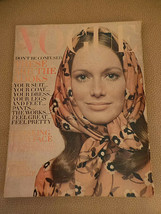Vogue Magazine Cher; Candice Bergen; Avedon; Bert Stern;  Aug 1970 VG - £55.04 GBP