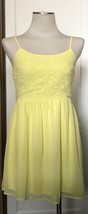 SO Chiffon Cut Out Dress LIMELIGHT (yellow) Women&#39;s JR Sz L NWT MSRP$44 - $342.78 MXN