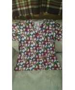 Peaches Santa Claus Christmas Scrub Top M 100% Cotton Naughty Or Nice Me... - $17.81