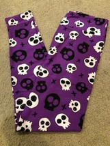 Os Lularoe Halloween 2020 New Legging - Black White Skulls On Purple - £18.35 GBP