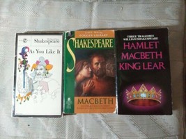William Shakespeare Classic Book Paperback Macbeth As You Like It Hamlet King Le - £9.46 GBP