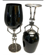 Two Skeleton Wine Glasses Goblet Gothic Halloween Silver Metal Black Glass  - $721.37 MXN