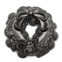 Nordic Ware Holiday Wreath Bundt Pan 12&quot; Christmas Cake Mold Grey - £27.22 GBP