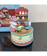 Vintage Enesco Music Box Mice Baking Plays Candy Man Baking Sweet Memori... - $121.06 CAD