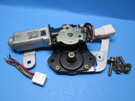97-01 Toyota Camry Sun Roof Sunroof sliding Gear Motor Assembly 63260-33... - $123.97