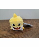 WowWee Pingfong Baby Shark Official Song Cube - Yellow Baby Shark Stuffe... - $11.52 CAD