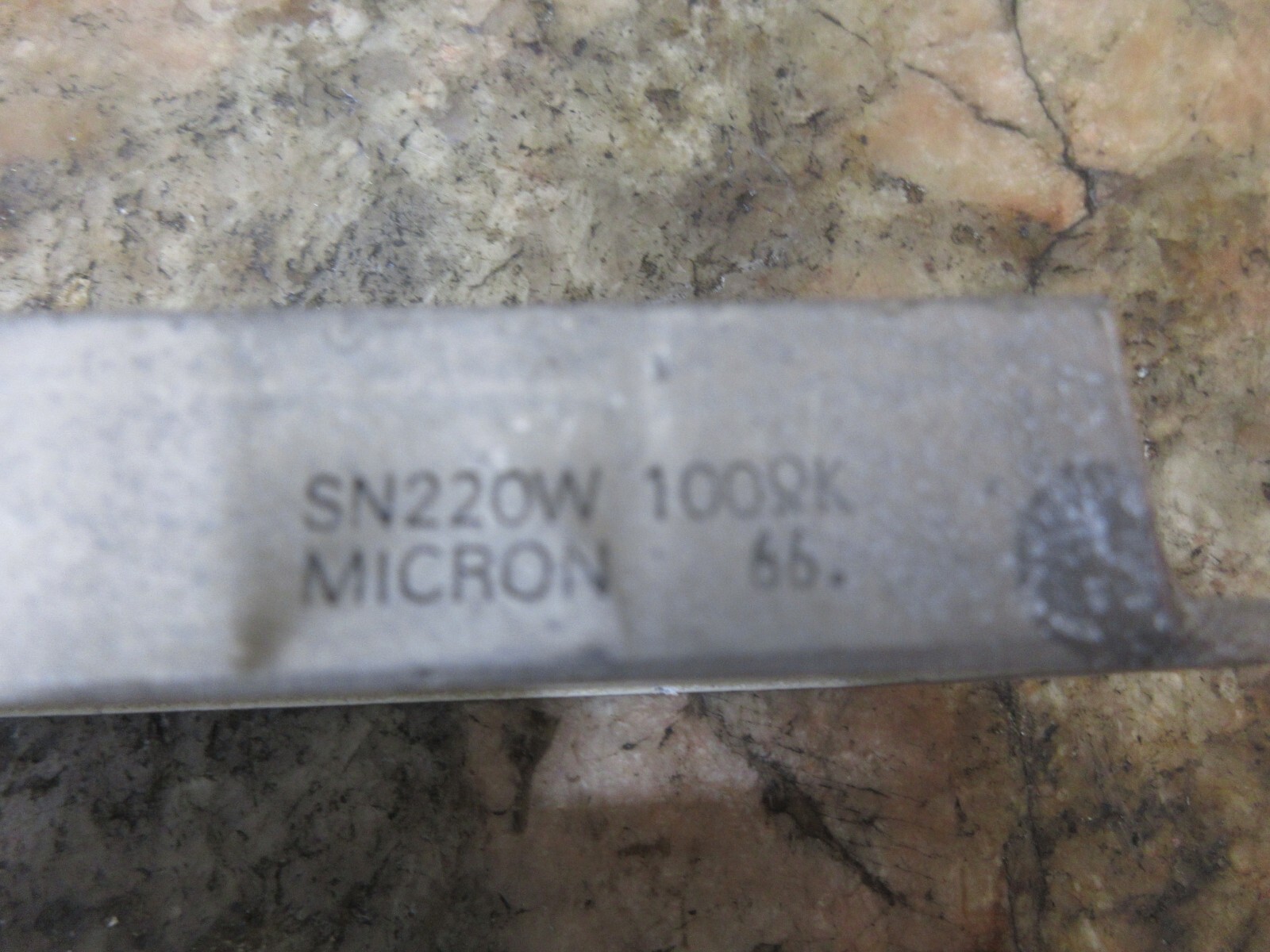 Mikron Widerstand Power Pack SN220W 200 100 Ohm 68. Jede 1 Item image 3