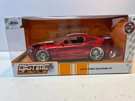 2010 Ford Mustang GT New In The Box in 1/24 Scale Diecast by Jada - $24.75