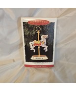 Hallmark Keepsake Ornament Tobin Fraley Carousel Horse with Display Stand - $445.14 MXN
