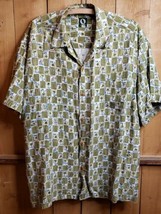 Q QUE Hawaiian Print Mens XL Short Sleeve Shirt  Green Multi Palms and Fish - $29.69