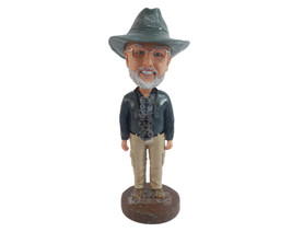 Custom Bobblehead Adventurous traveler ready to go on vacation with is nice came - £69.91 GBP