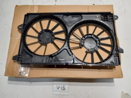 New OEM Genuine 2014-2019 Cadillac XTS Radiator Cooling Fan Shroud 22830902 - £70.08 GBP