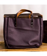 LE Handcrafted Everyday Purple Leather Tote - $1,593.20 MXN