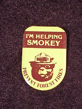 I&#39;m Helping Smokey Prevent Forest Fires Pin Tab Button, Smokey the Bear - £5.64 GBP
