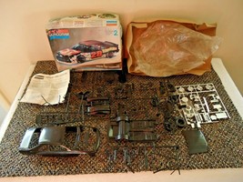 Vintage &quot; NOS &quot; ? 1991 Monogram Havoline Ford Thunderbird 1:24 Scale Model Kit - £16.43 GBP