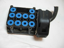 00 01 02 03 Volvo V70XC ABS Modulator Control Module 8619541 XC70 S60 TR... - $123.26