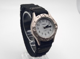 Womens Timex Quartz Watch New Battery White Dial Black Band 58 30mm - £15.80 GBP