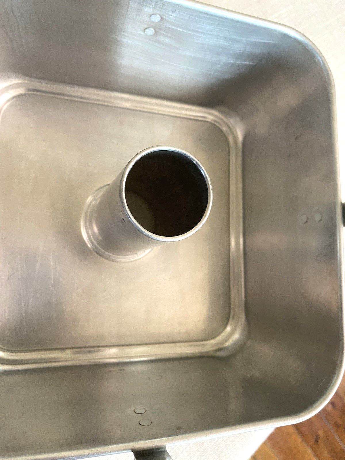 VINTAGE 2 Pc. COMET Aluminum Square Angel Food Cake Pan W Feet 9" X 9" X 4" USA Item image 2