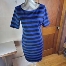 Womans Ann Taylor  Blue/Black Striped Knit Dress Short Sleeve Size Medium - £15.85 GBP