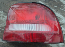 1996-1998 Dodge Plymouth Neon &gt;&lt; Tail Light Assembly &gt;&lt; Right Side - $32.93