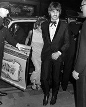 Ringo Starr John Lennon'S Psychedelic Rolls Royce 1967 Premiere 16X20 Canvas Gic - £55.74 GBP