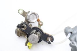 00-05 TOYOTA CELICA M/T IGNITION SWITCH W/ LOCK CYLINDERS & KEY E2310 image 5