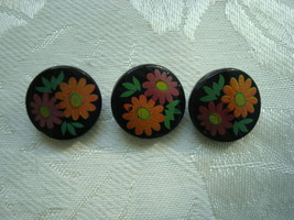 3 Vintage Black Glass Buttons ~ Flowers Design - $3.00