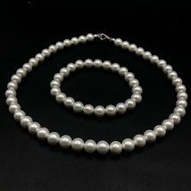 Silver Shell Pearl 8x8 mm Beads Stretch Adjustable Necklace &amp; Bracelet Set - £12.04 GBP