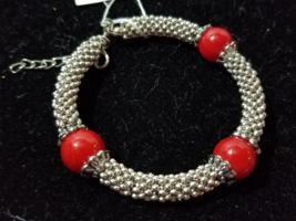 Hand Beaded Red &amp; Silver Glass Bead Bracelet w/ 2&quot; Extender     V1 - $9.75
