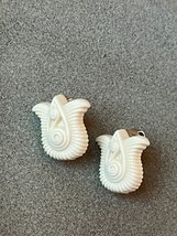Vintage Avon Signed Marked Cream Carved Plastic Abstract Tulip Clip Earr... - $11.29