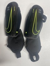 Nike Youth Charge 2.0 Soccer Shin Guard Black/Volt Size Small - $23.72