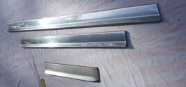 1974 CADILLAC FLEETWOOD BROUGHAM LEFT SIDE LOWER DOOR MOLDING TRIM !!!!!! - $198.00